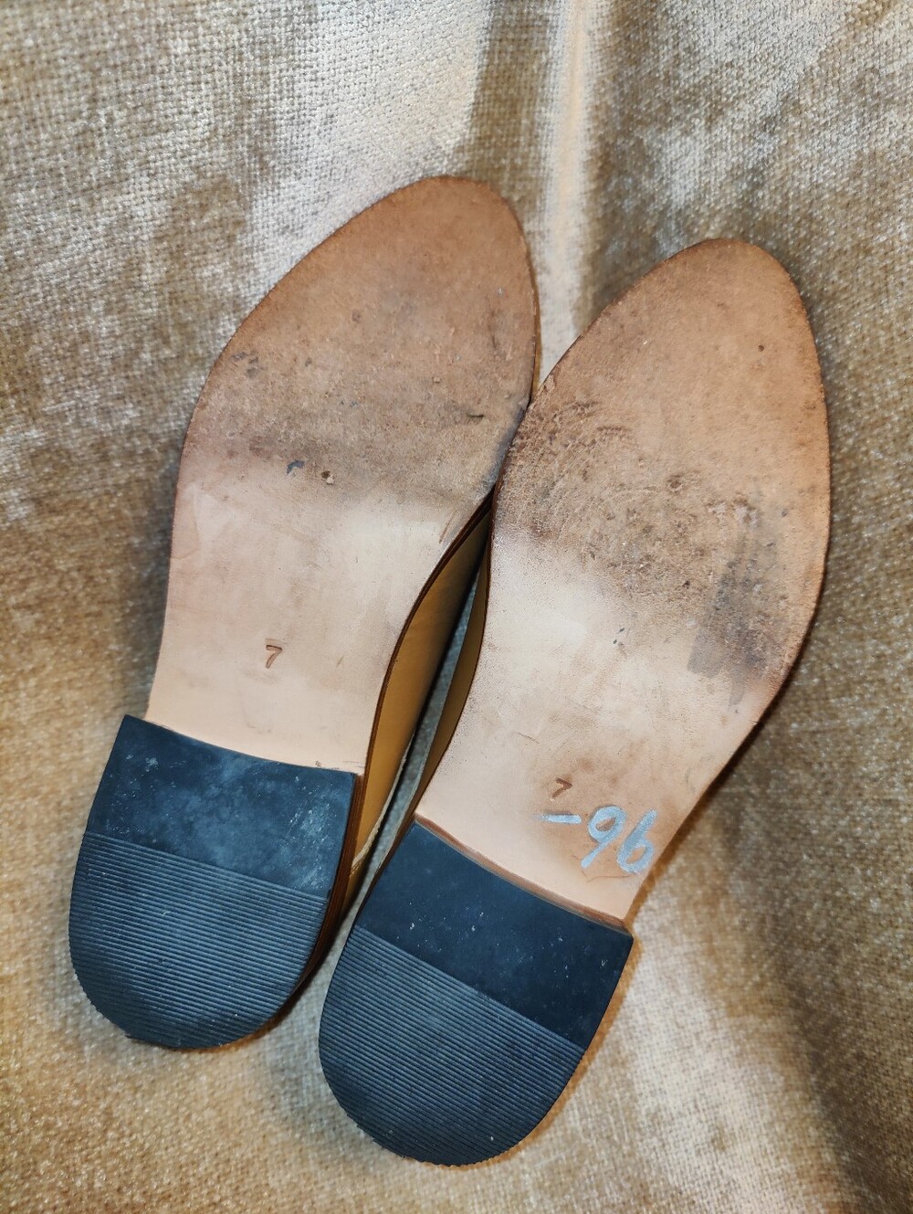 Nisolo James Oxford - Almond, Size 7 - Picture 13 of 16